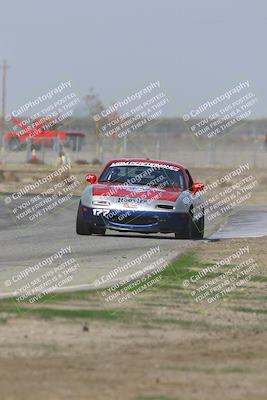 media/Oct-25-2025-CalClub SCCA (Sat) [[34c778dfbe]]/Group 4/Qualifying/